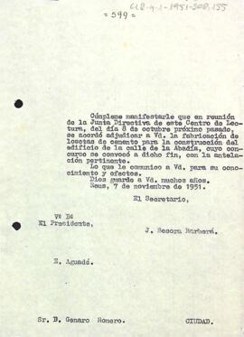 Carta del president i del secretari a Genaro Romero per comunicar que han estat elegits per a fabricar les lloses de ciment de l'edifici del carrer Abadia