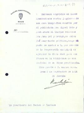 L'alcalde de Reus envia un exemplar de la biografia de Joan Sol i Ortega escrita per Miguel Tato y Amat